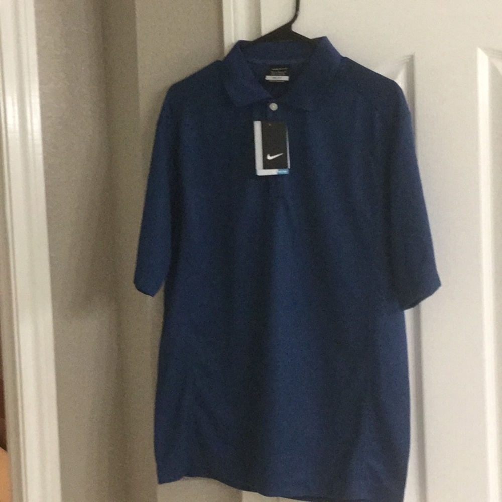 Nike men’s shirt M